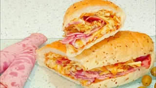 ساندویچ کالباس گوشت